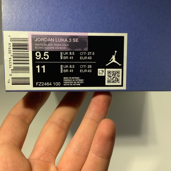 Nike Jordan Luka 3 SE Size 9.5M, 11W - Picture 3 of 15